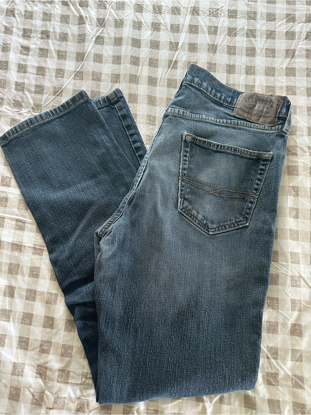 Signature by Levi Strauss Men's Straight Jeans - Faded Blue Wash